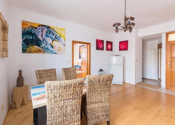 Sirius F In Center Of Cb 체스케부데요비체